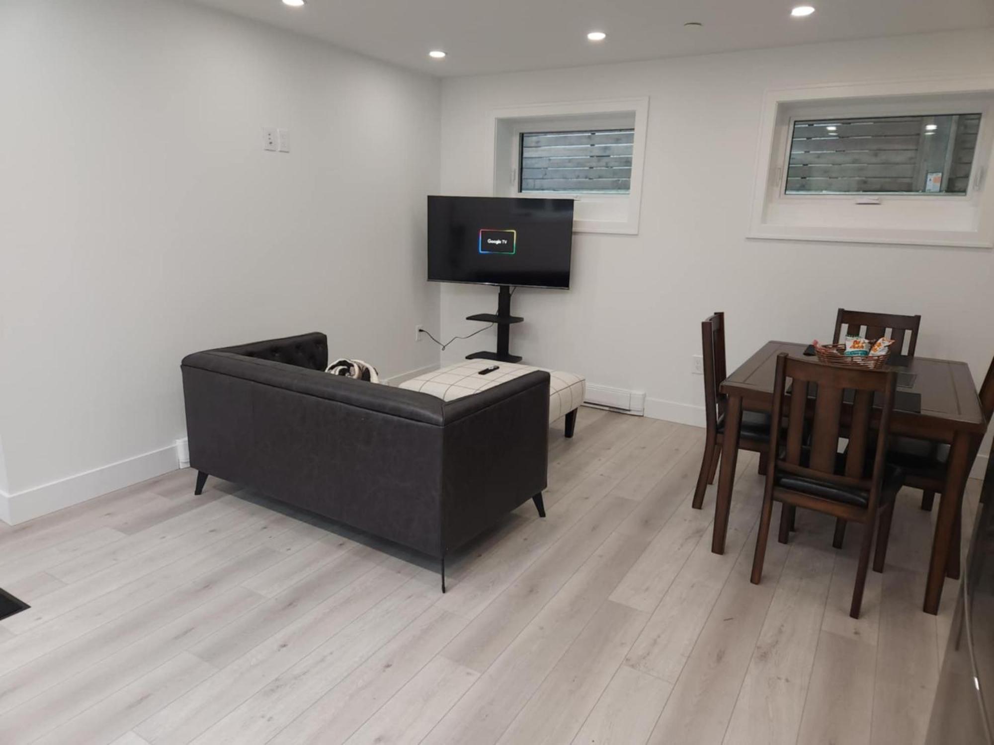 Signature Elegant Private Entrance Condo 1Br Haven Vancouver Exterior photo